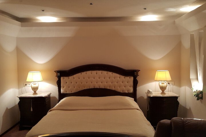 Room 21 of 107