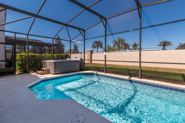 Pool 14 of 32
