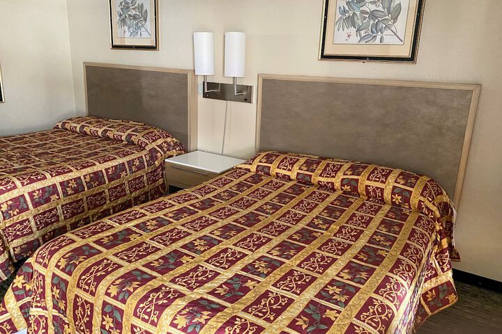 Premium Double Room (1 of 5)
