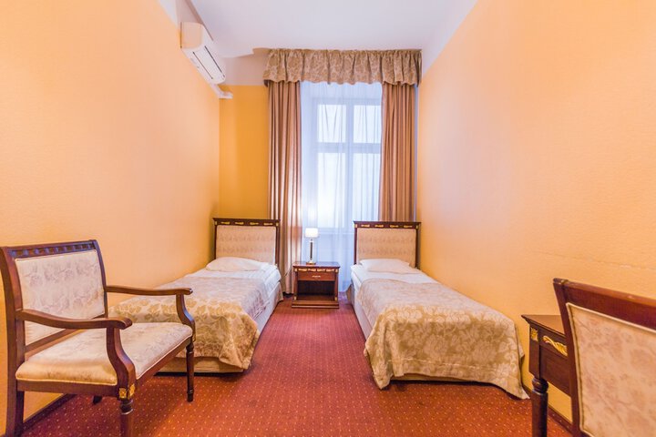 Room 44 of 131