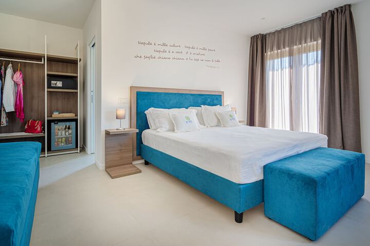 Room 6 of 31