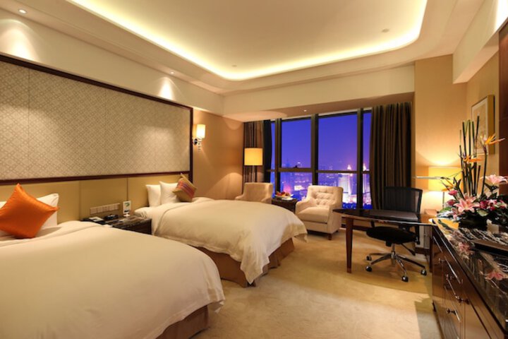 Room 2 of 23