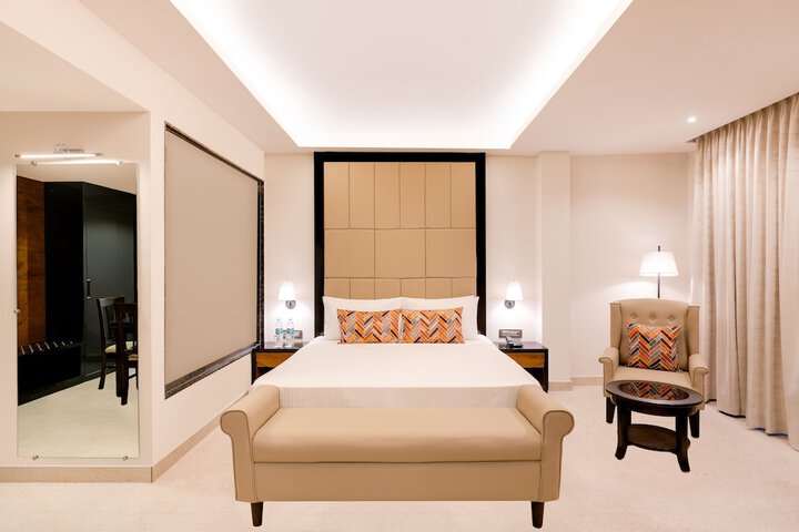 Room 14 of 60