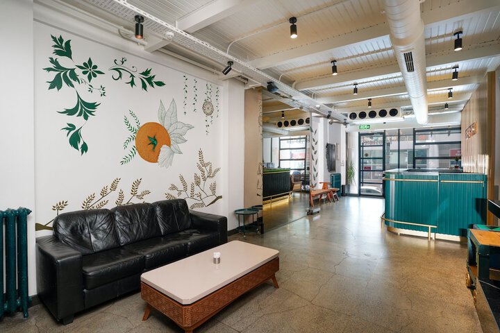 Guest Lobby