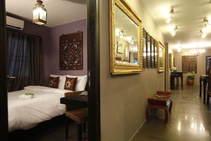 Room 28 of 65
