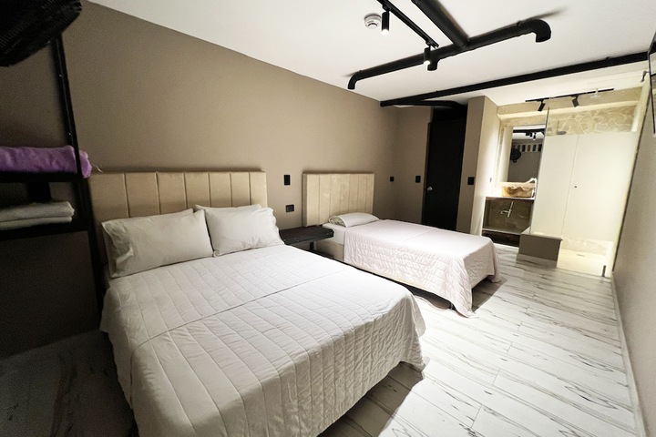 Room 22 of 59
