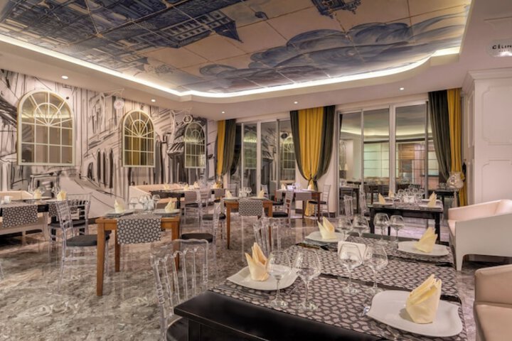 Dining 96 of 138