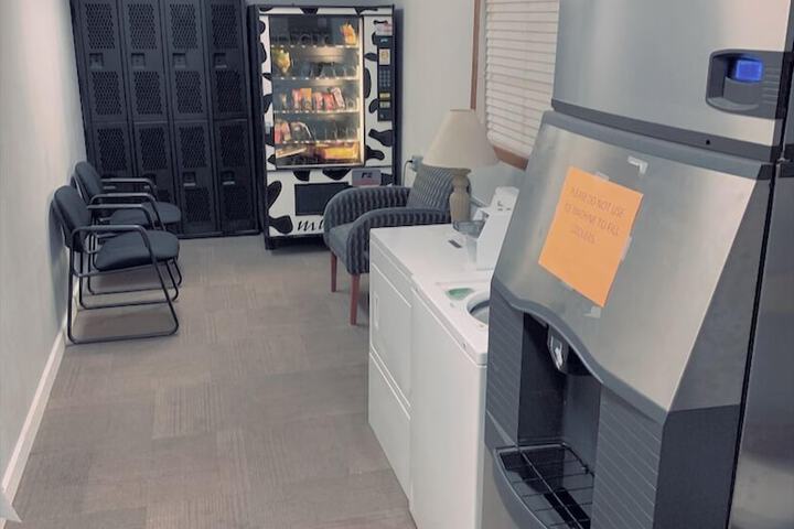 Room 11 of 12