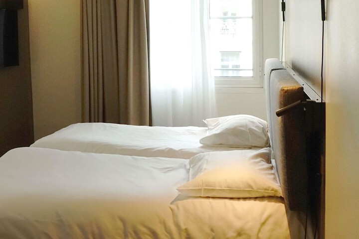 Room 20 of 43