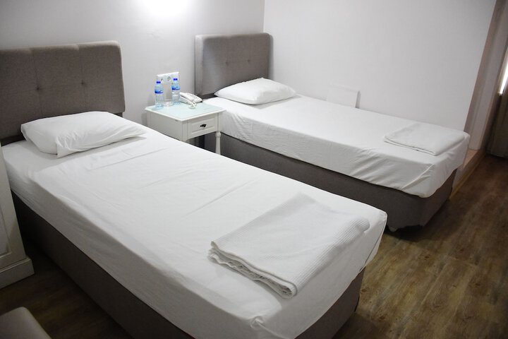 Burhaniye Merkez Otel in Burhaniye