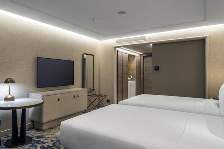 Room 36 of 207