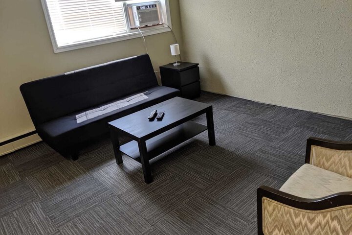 Room 19 of 48