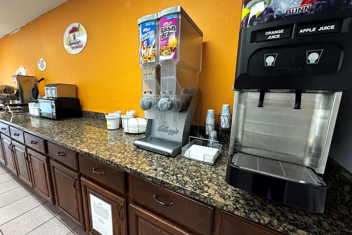 Breakfast buffet