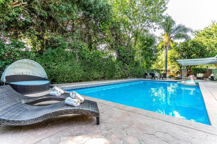 Villa Sausalito - Newly Designed 4BR HOUSE &  POOL by Topanga in Los Angeles, CA