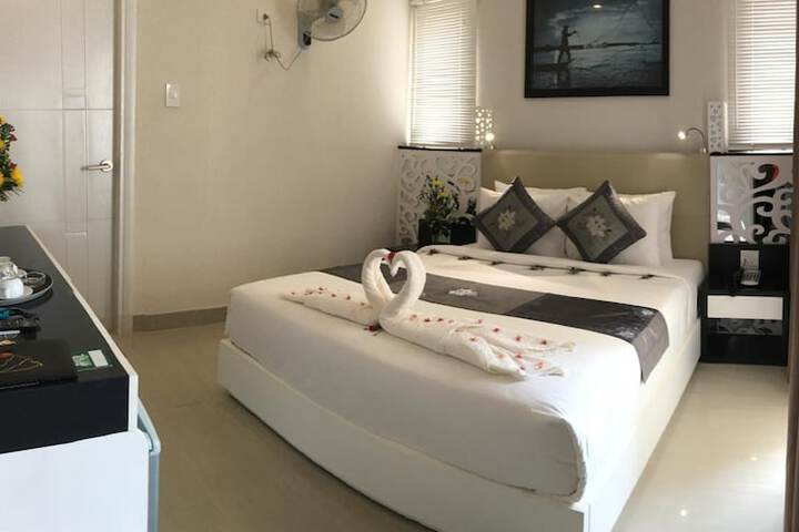 Room 37 of 59
