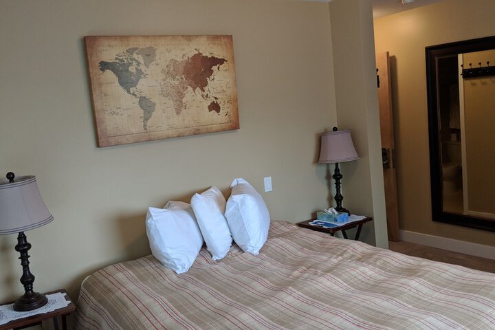Room 28 of 85