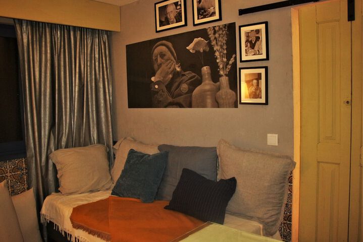 Room 46 of 122
