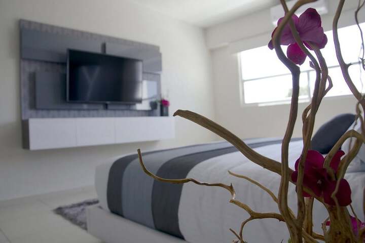 Room 8 of 35