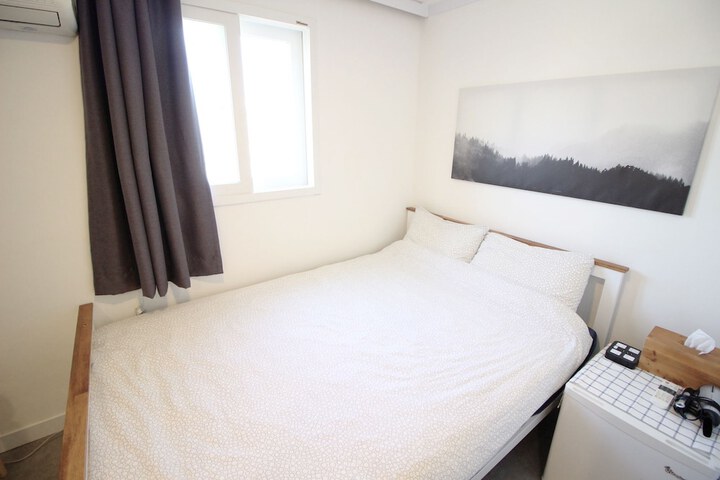 Room 16 of 178
