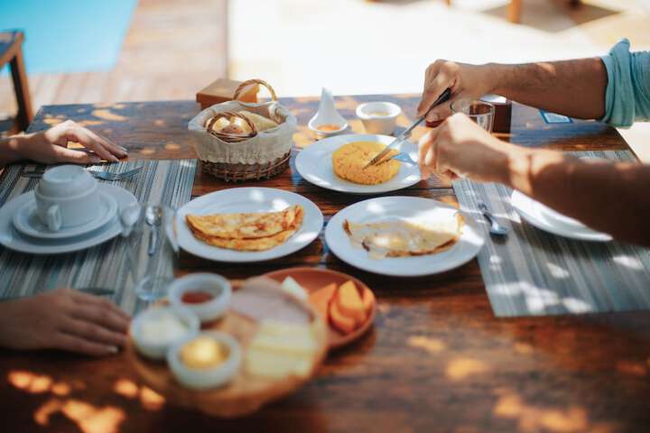 Dining 42 of 65
