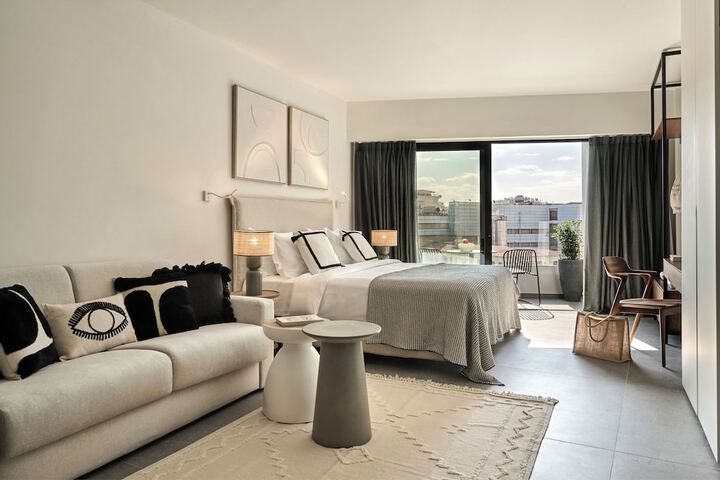 Room 10 of 72