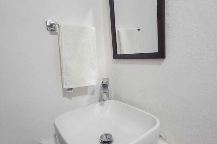 Room 100 of 140