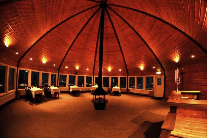 Ballroom/Hall 35 of 42