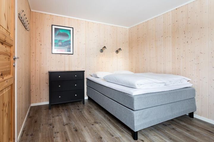 Room 21 of 204