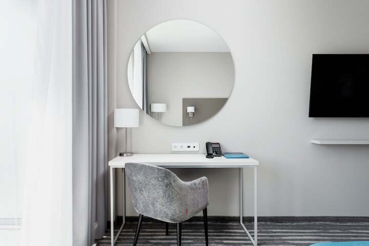 Room 17 of 60