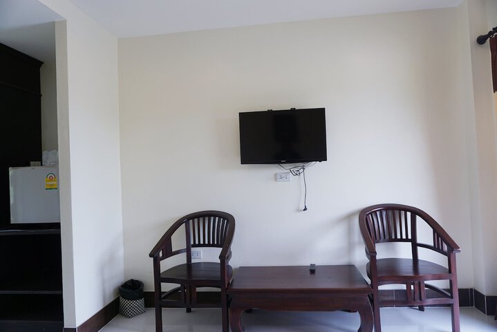 Room 9 of 25