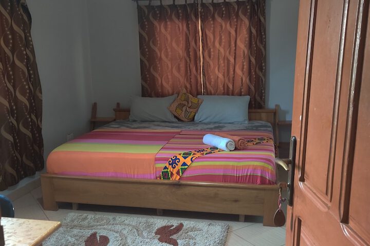Room 9 of 42