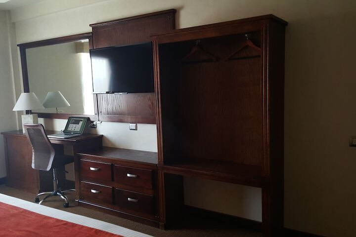 Room 17 of 29