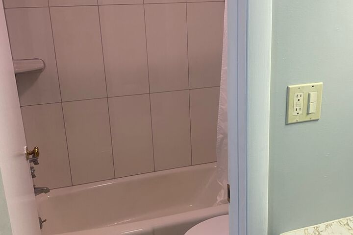 Room 137 of 205