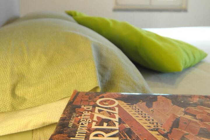 Room 6 of 63