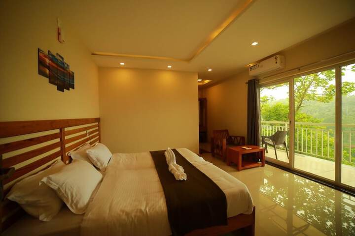 Room 3 of 7