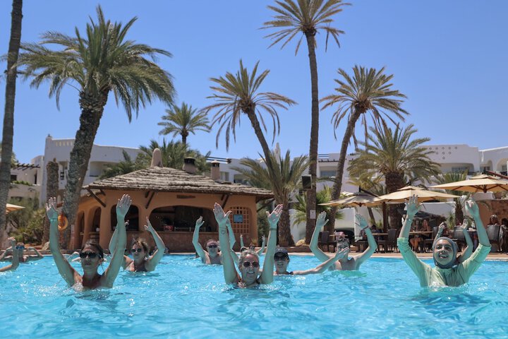 Hotel with Pool