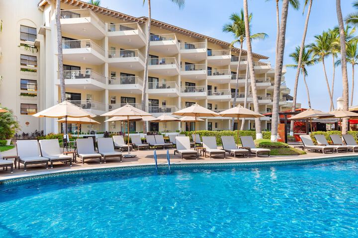 Pool Hotel