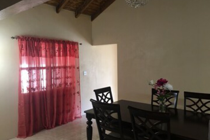 Room 28 of 33