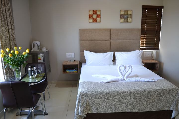 Room 10 of 29