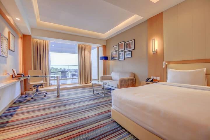 Room 30 of 140