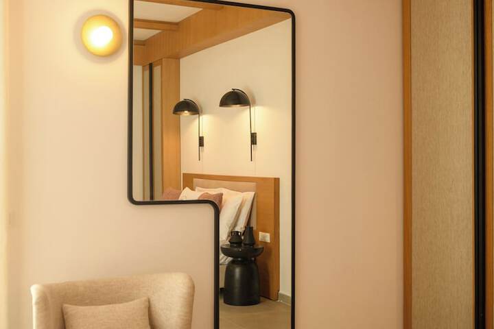 Room 89 of 199