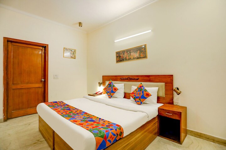 Room 14 of 27