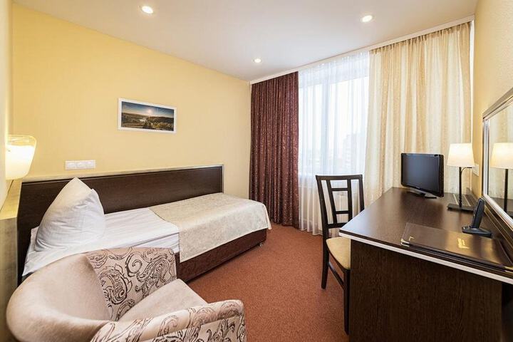 Room 15 of 50