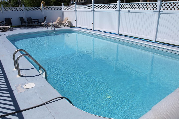 Pool 46 of 63