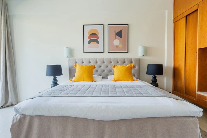 Room 2 of 15