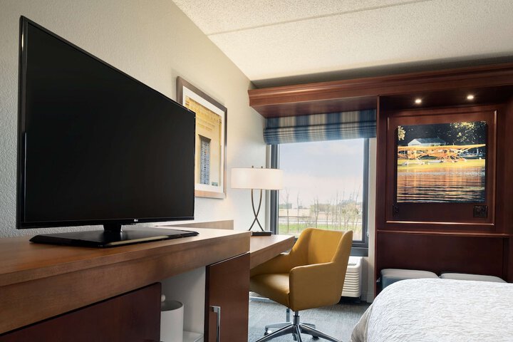 Room 9 of 30