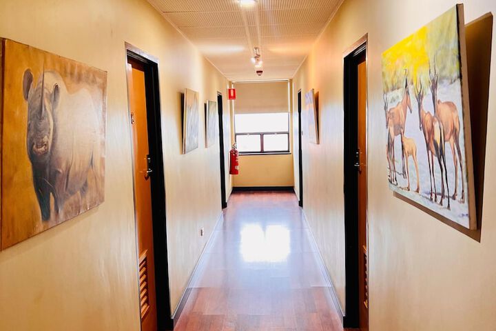 Room 2 of 27