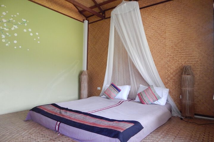 Room 4 of 33