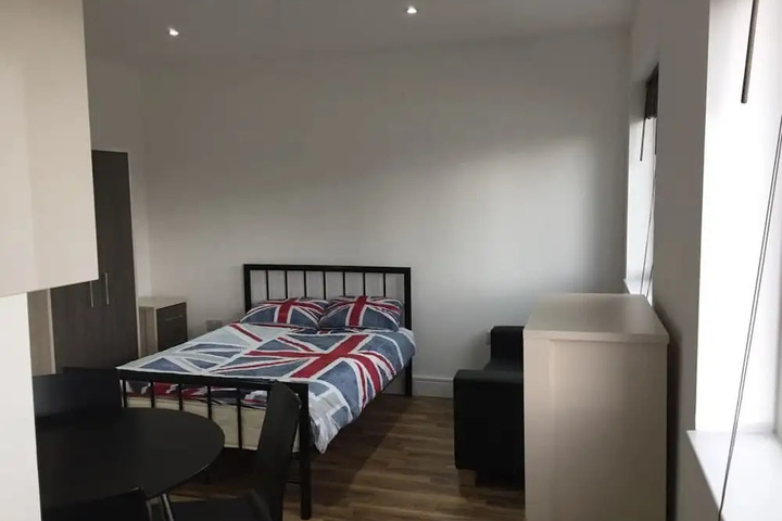 Room 3 of 11