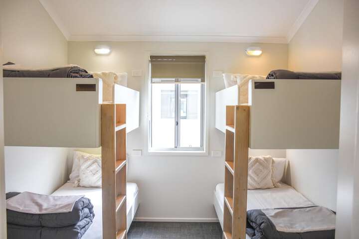 Room 37 of 147